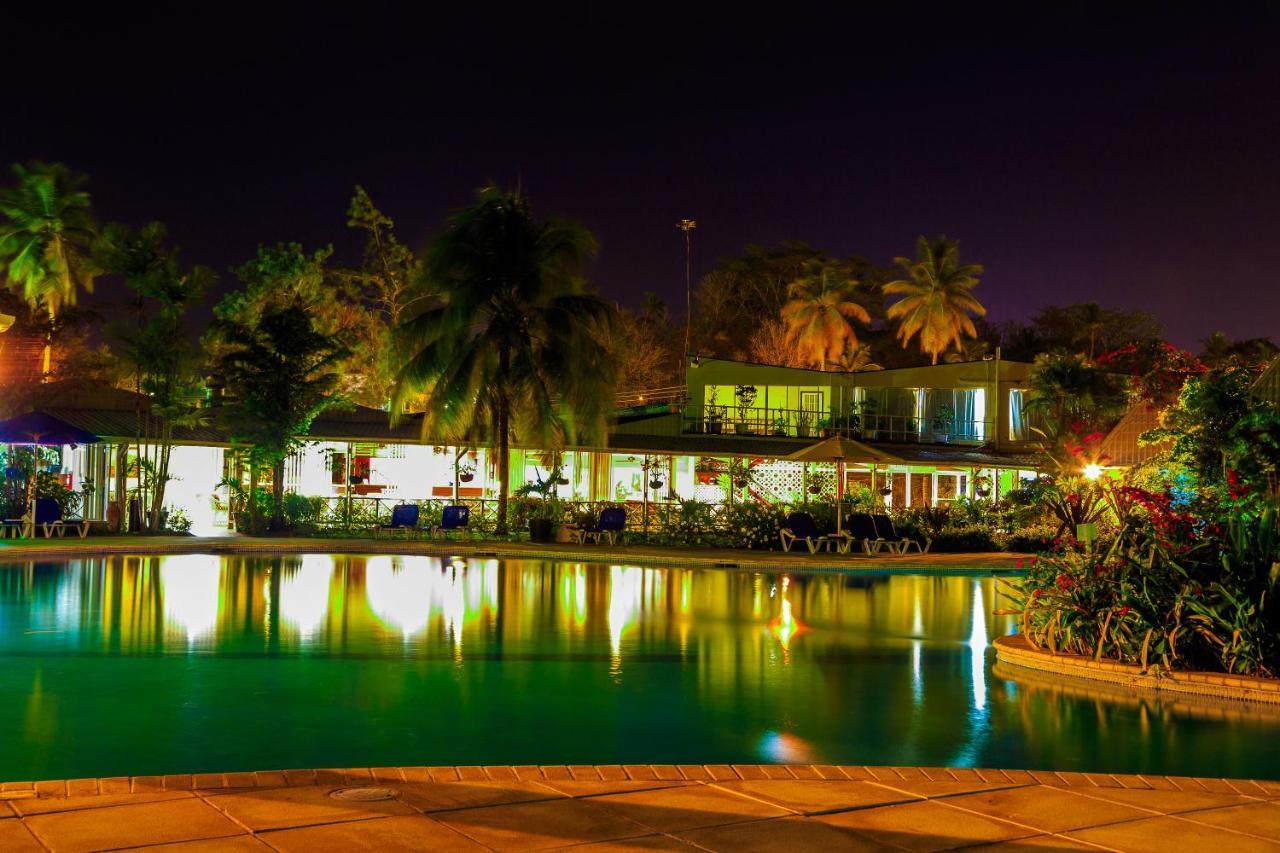 Starfish Tobago Hotel Black Rock Exterior photo